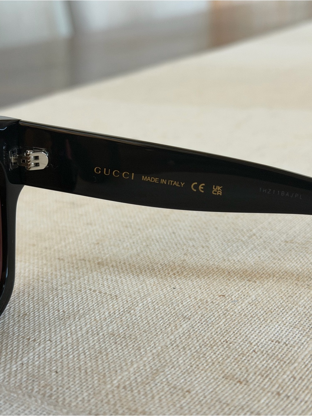 Gucci Black Cat-Eye Sunglasses with Pink Accents - Picture 5 of 6